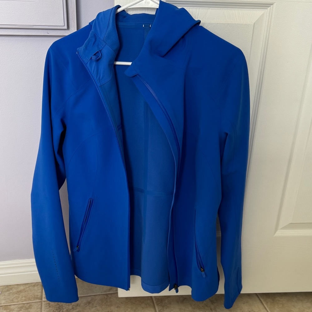 Lululemon Athletica Vibrant Blue Running jacket